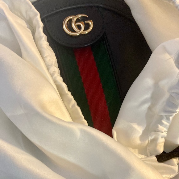 🛑SOLD🛑 authentic black Gucci Mini Leather Ophidia Round Crossbody Shoulder Bag - Picture 3 of 11
